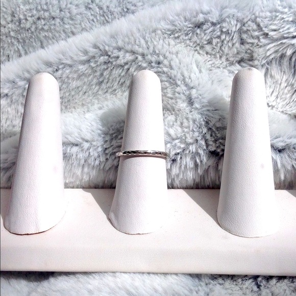 10K solid White gold ring - Picture 6 of 10